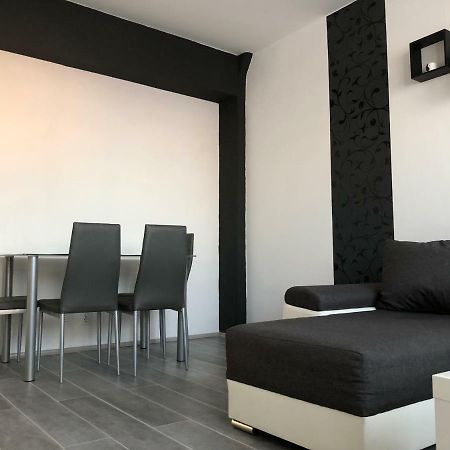 Dave Apartman Segedin Dış mekan fotoğraf